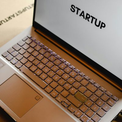 pexels-eva-bronzini-6956414